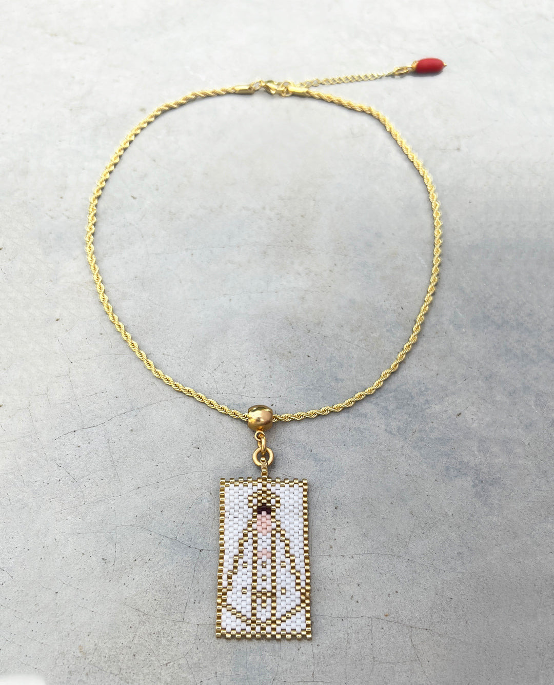 COLLAR VIRGEN DEL VALLE