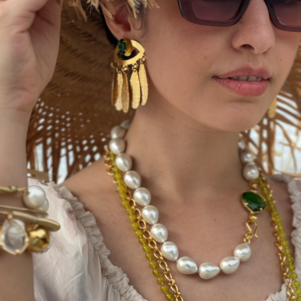 COLLAR PERLA CHUNKY BROCHE ESMERALDA